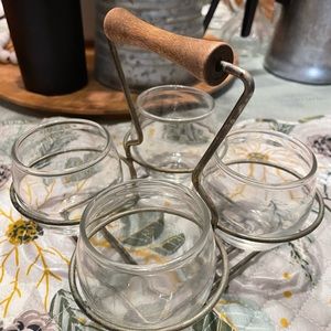 Vintage cocktail drink caddy